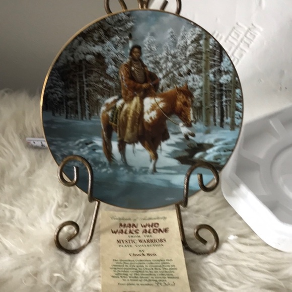 1992 NEW in box The Hamilton Collection Mystic Warrior Man who walks alone mint - Picture 7 of 7